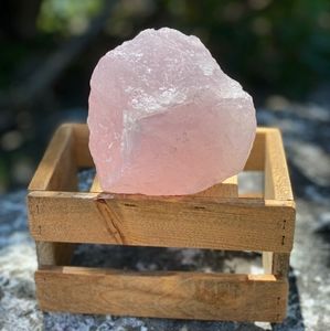 Raw Rose Quartz 🔮
